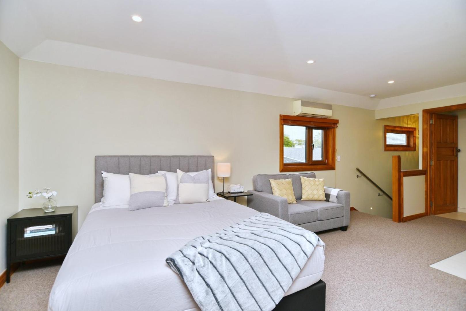 Holiday home Studio Retreat With Ev & Off Street Parking *