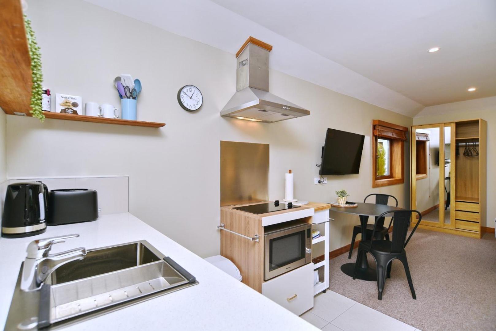 Holiday home Studio Retreat With Ev & Off Street Parking Christchurch