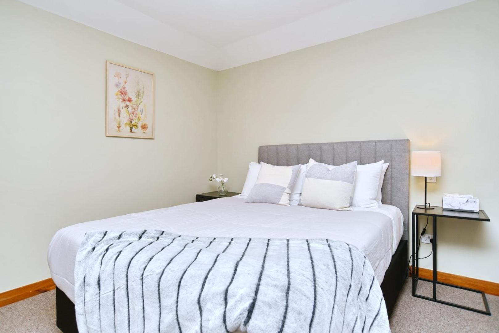 Holiday home Studio Retreat With Ev & Off Street Parking *