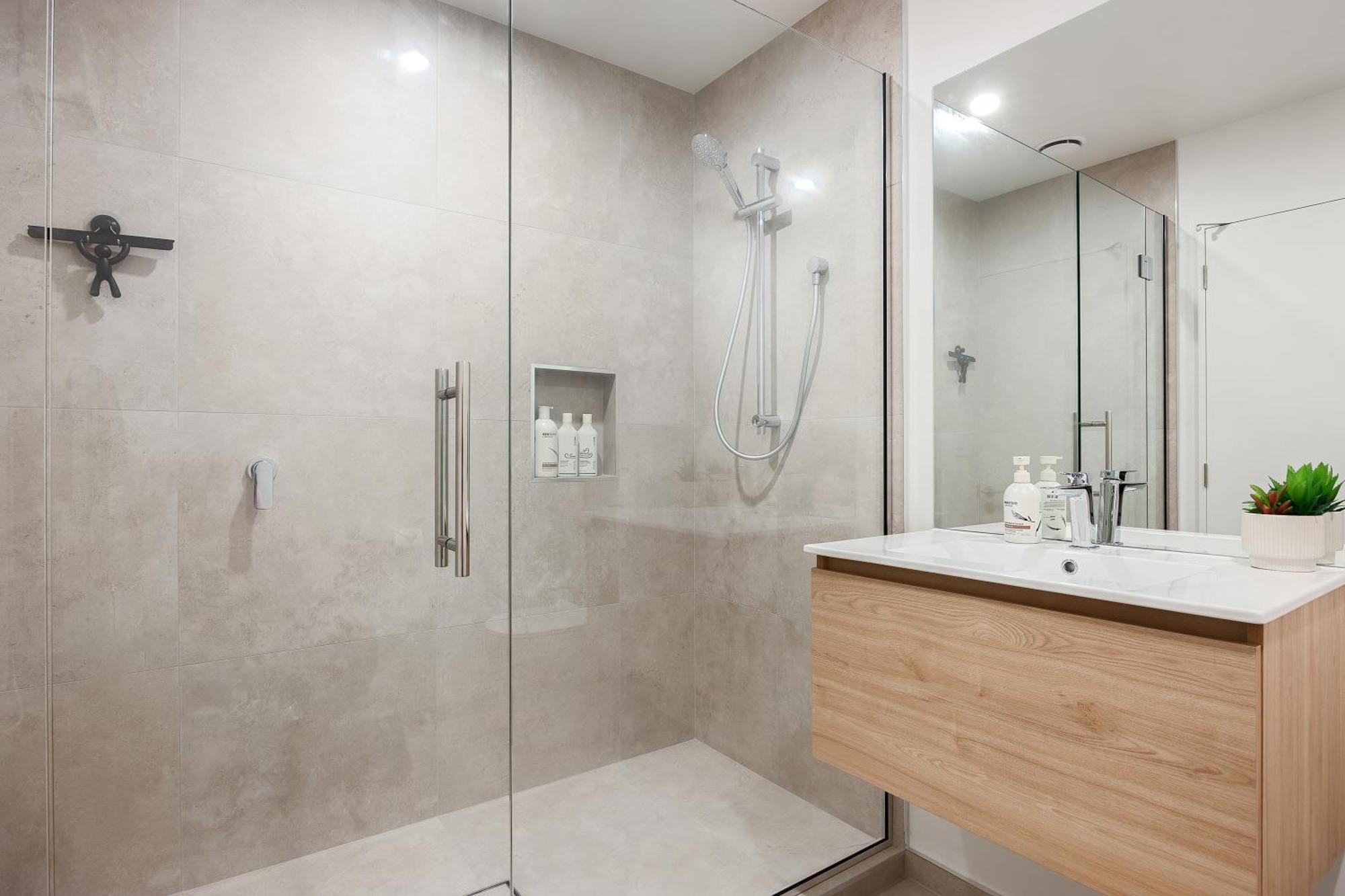Luxe And Location Apartment