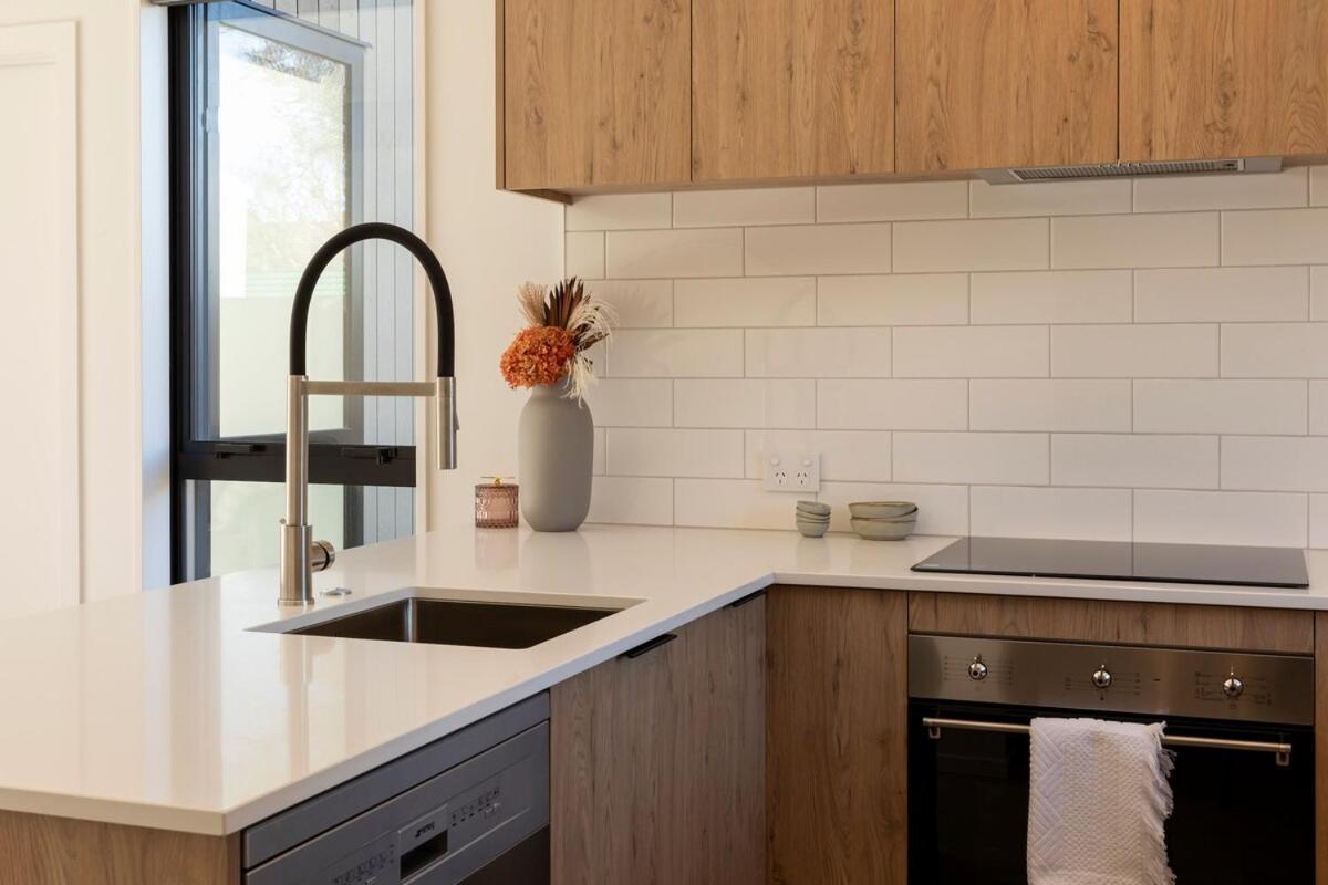 Apartment New Three Bedroom Townhouse - Walk To The Cbd! Christchurch