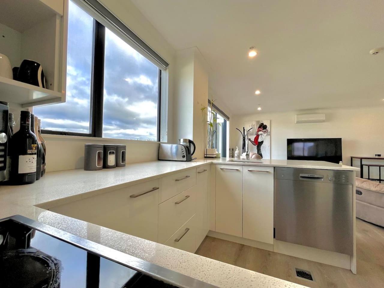 High-rise Cbd Luxury *