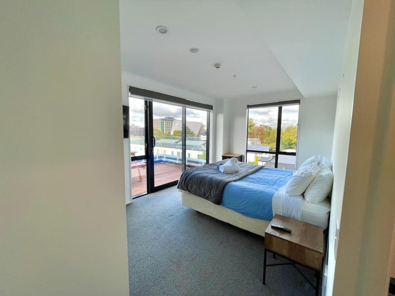 Apartment High-rise Cbd Luxury