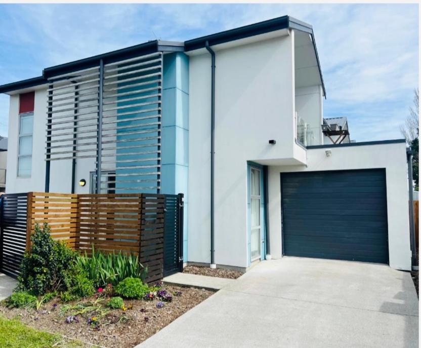 Homestay Fringe Private - Your Urban Escape! *