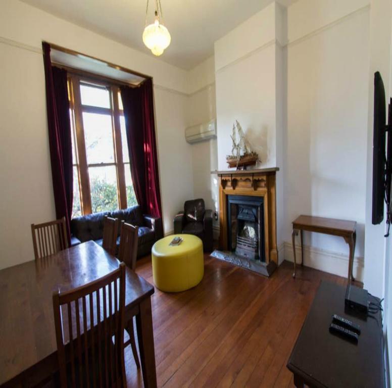 Kiwi Group Accommodations *