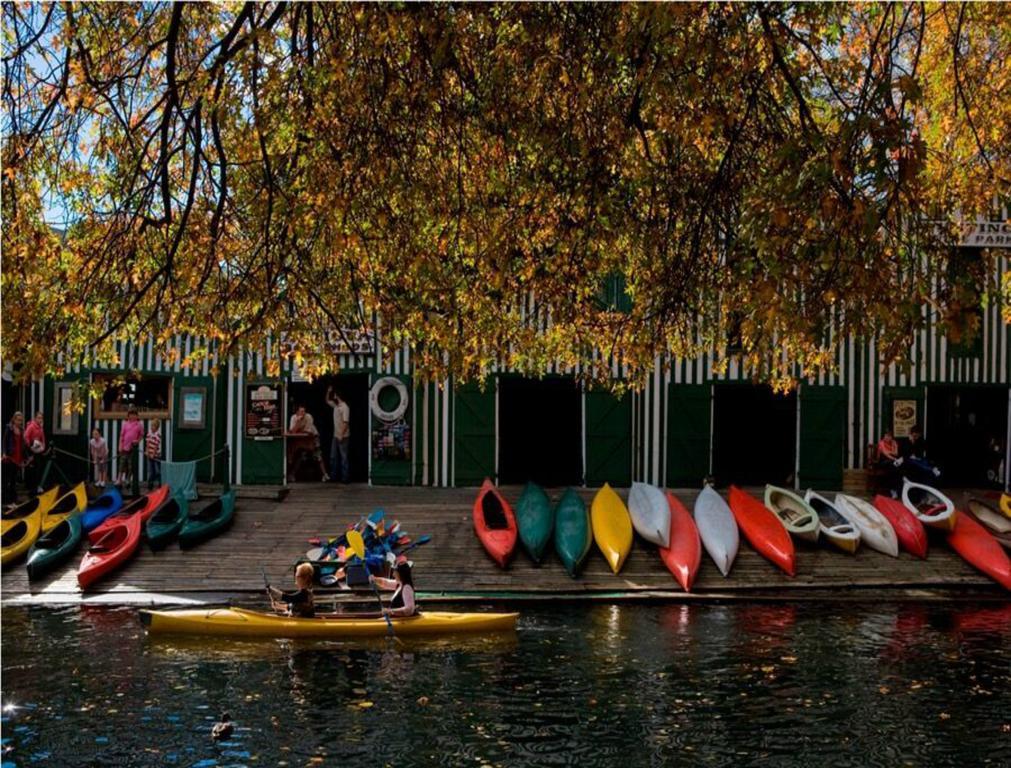 Kiwi Group Accommodations Hostel *
