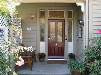 Dorset House Backpackers