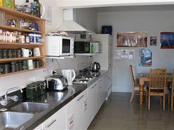 Dorset House Backpackers Hostel