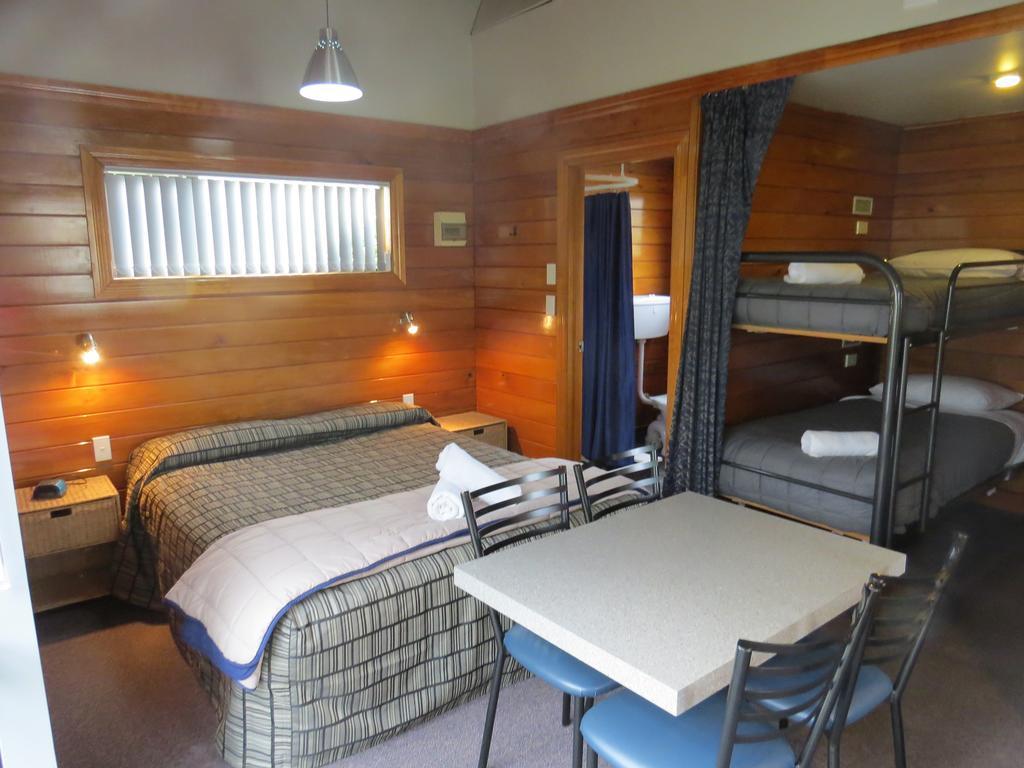Campo de férias Kiwi & 4*