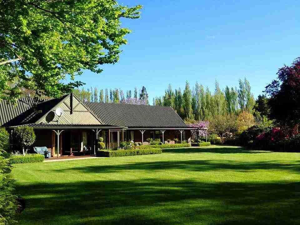 Rhododendron Garden Guest house