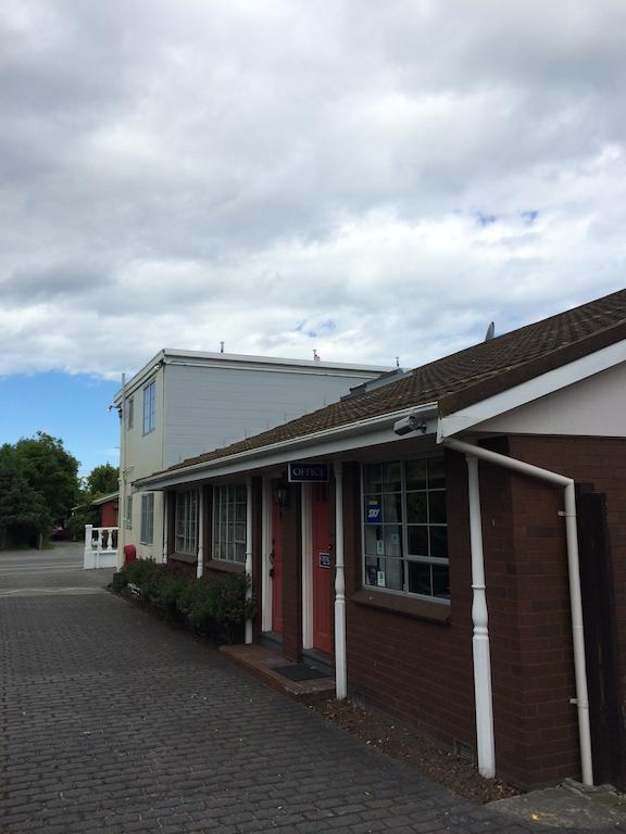 Motel Ferry