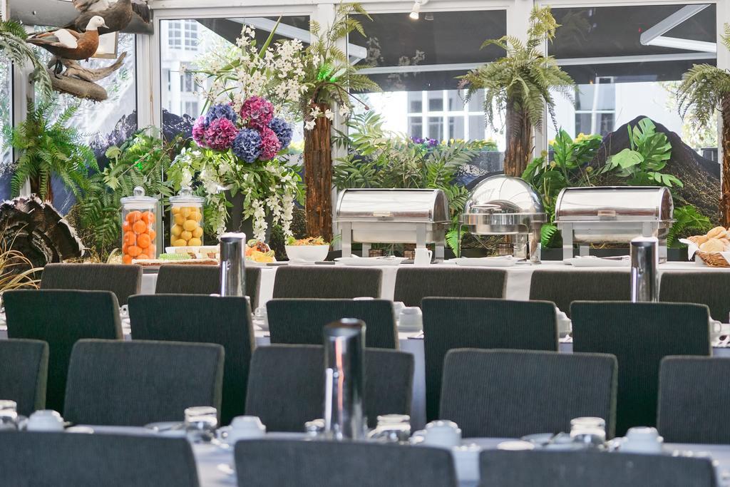 Hotel Pavilions 4*