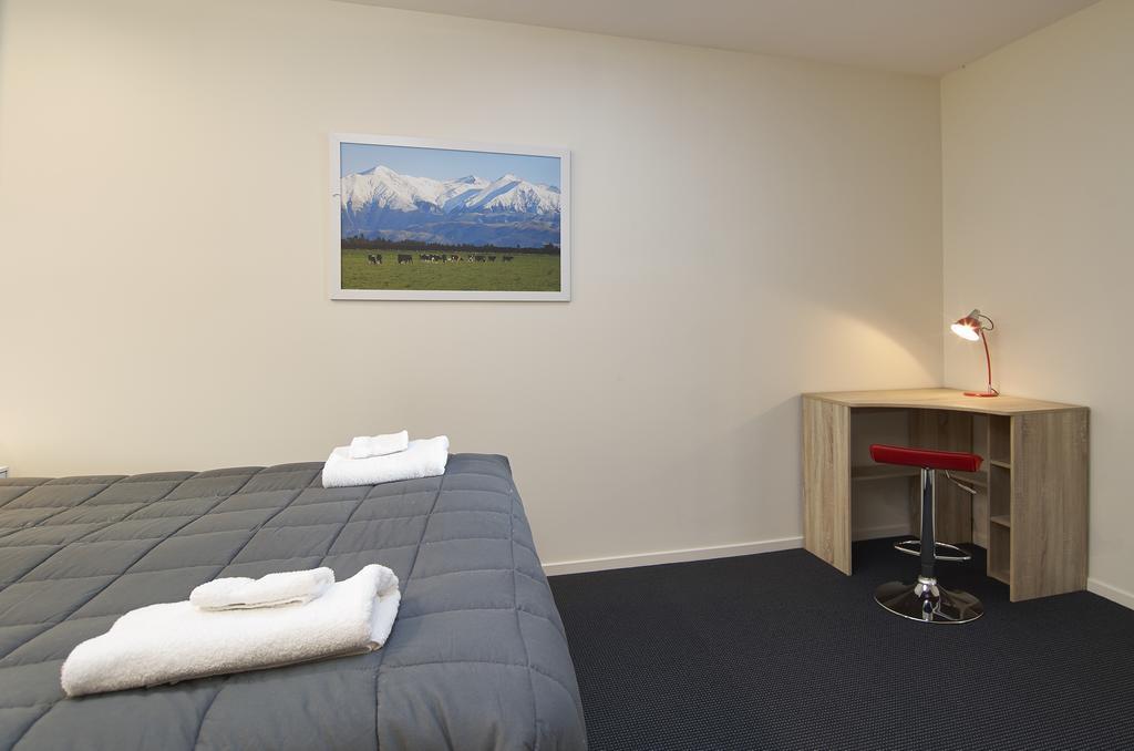 Riccarton Loft - Christchurch Holiday Homes