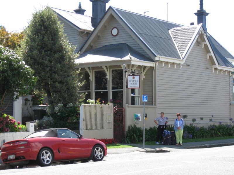 Dorset House Backpackers