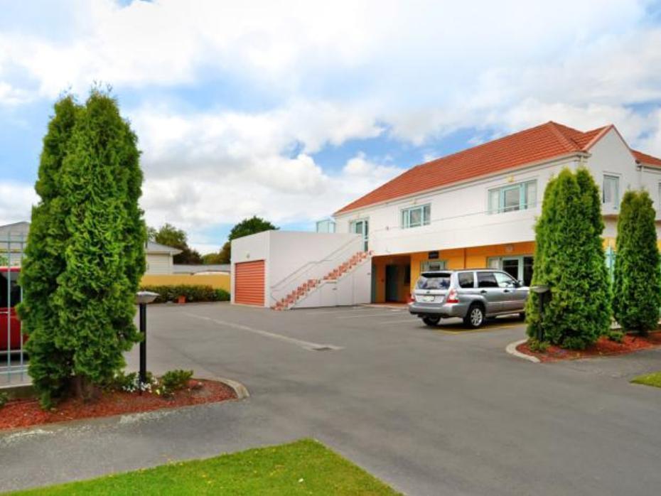 Papanui Court