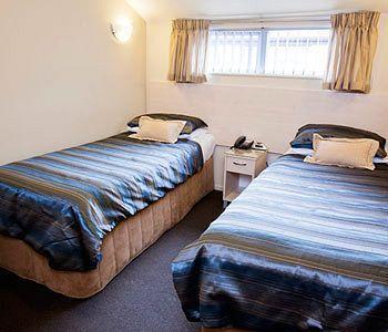 162 Kings Of Riccarton Motel 4*