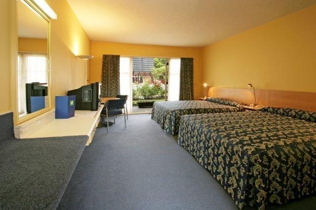 Hotel Seasons 3*