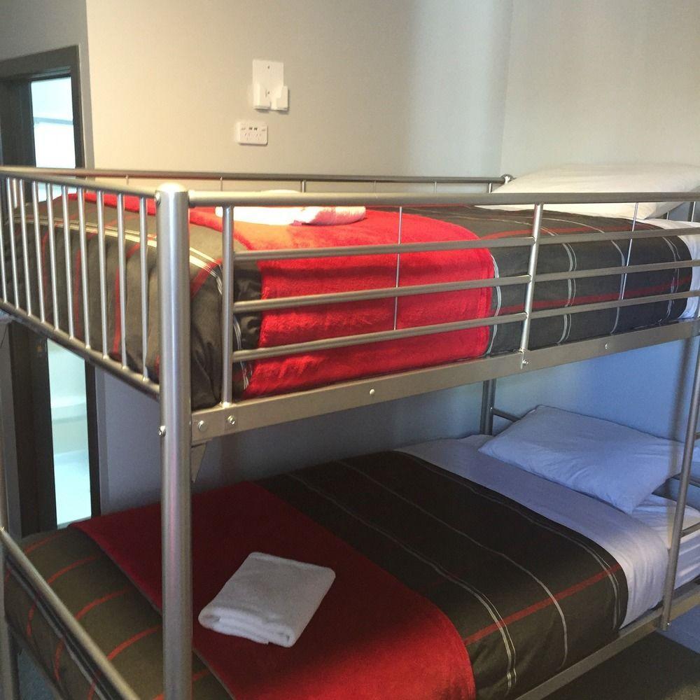 Hostel Urbanz *