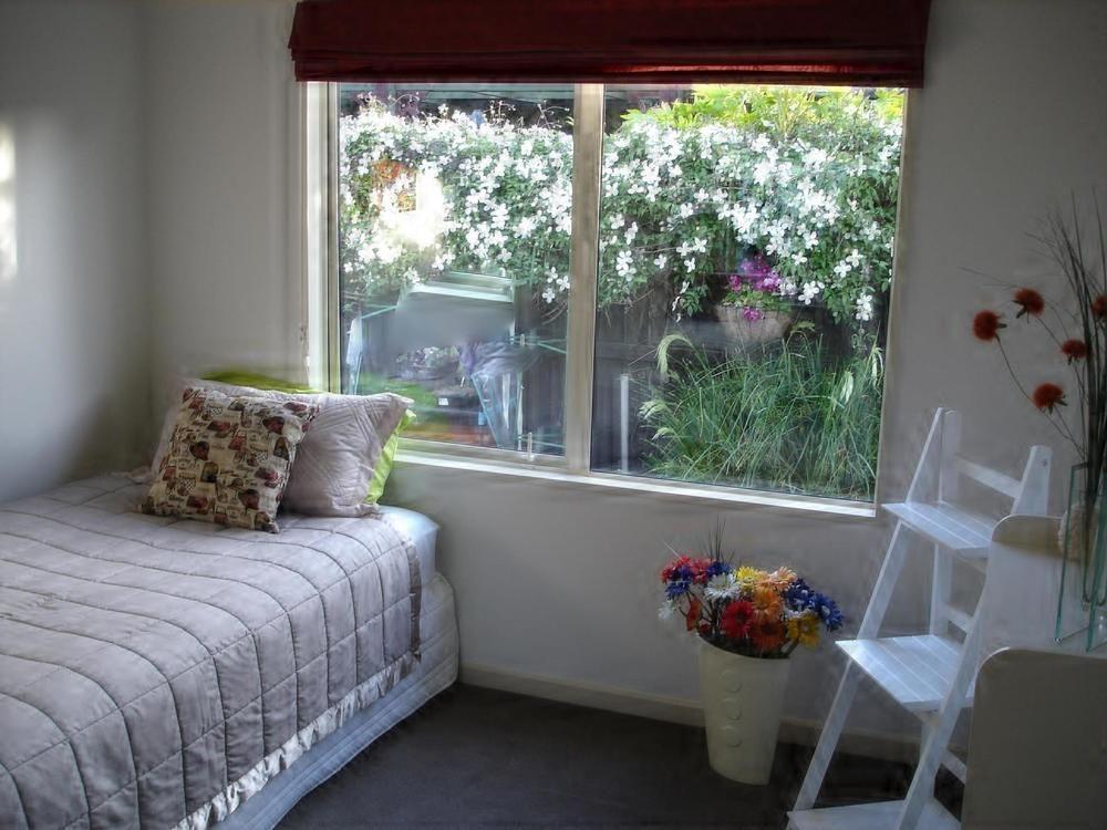 Bed & Breakfast The White House 4*