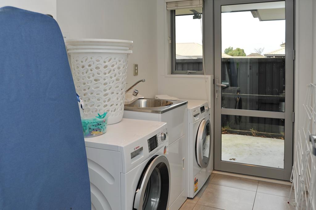 Holiday home Ilam Villa - Christchurch Holiday Homes *