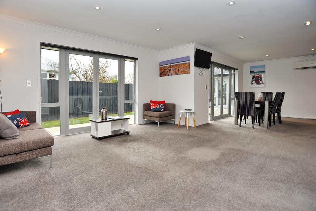Holiday home Ilam Villa - Christchurch Holiday Homes