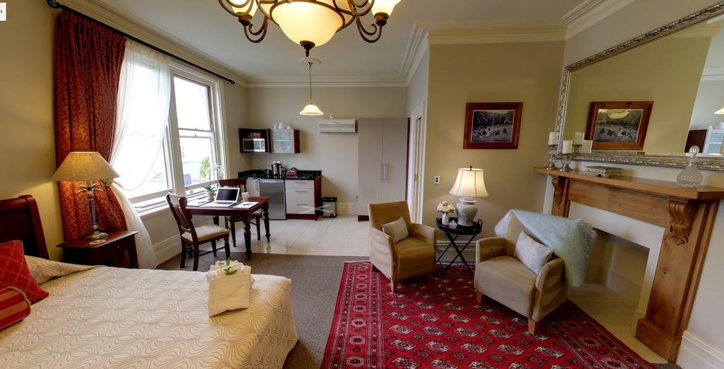 Merivale Manor Hotel 4*