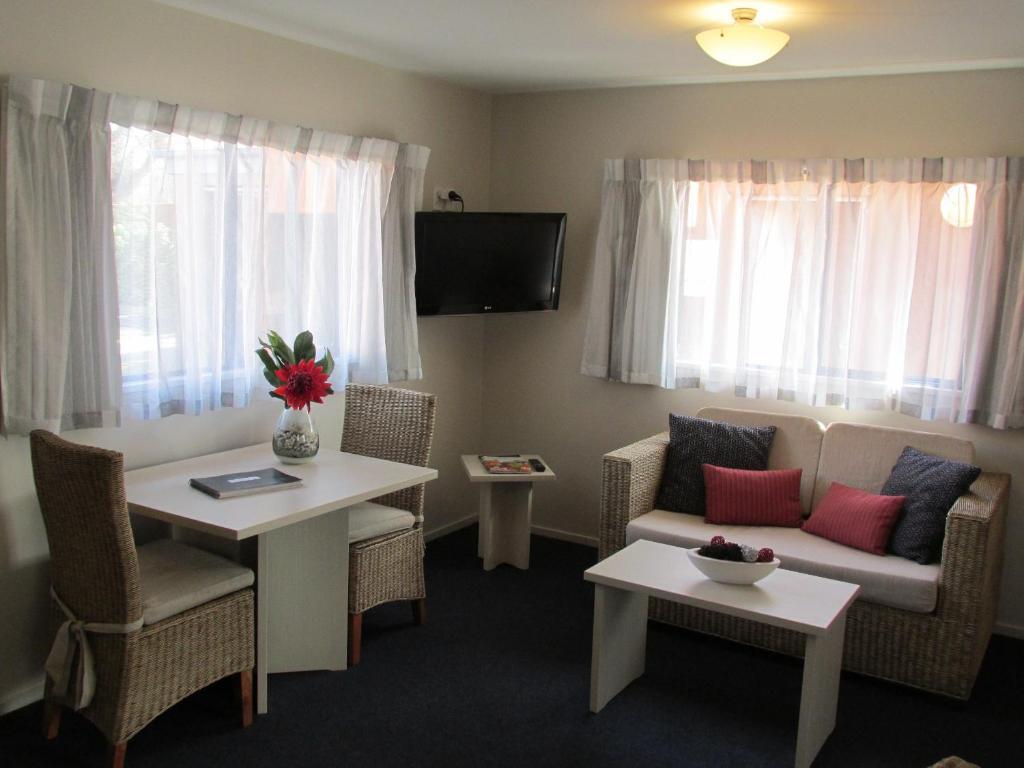 Addington Court 4*