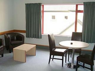 Amross Court Motel 4*