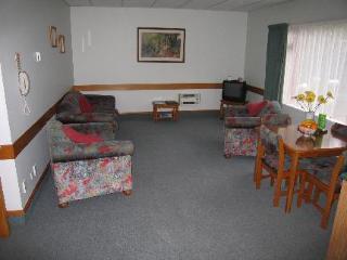 Amross Court