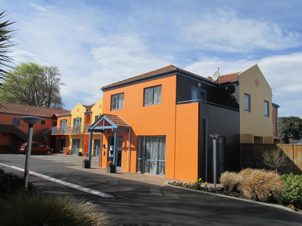 Addington Court Motel 4*