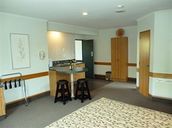 Motel Amross Court