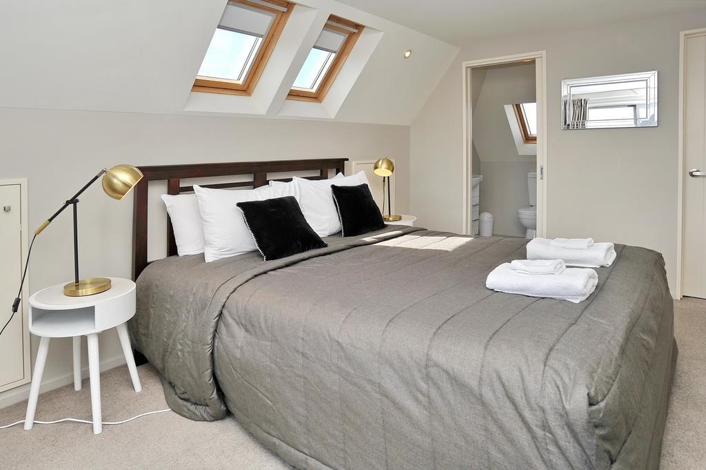 Regents 94B - Christchurch Holiday Homes Christchurch