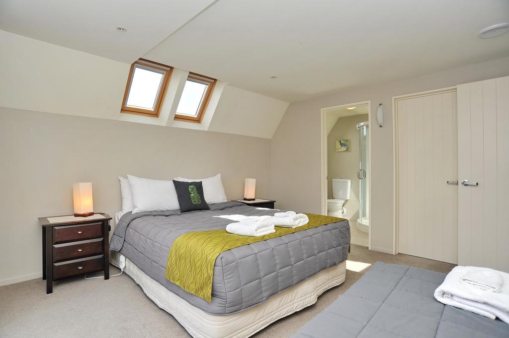 Holiday home Regents 94B - Christchurch Holiday Homes