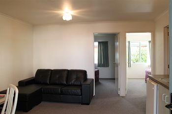 Alcala Motor Motel 4*
