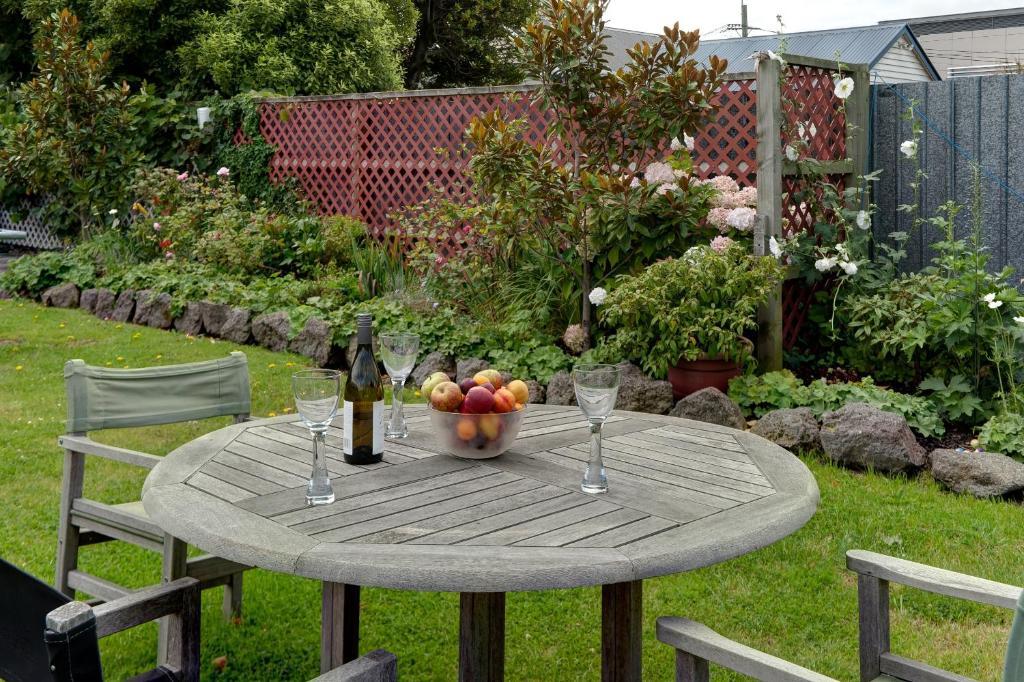 Country Glen Motel 4*