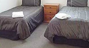 Rosewood Court Motel 4*
