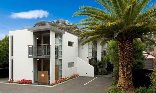 Sumner Bay Motel