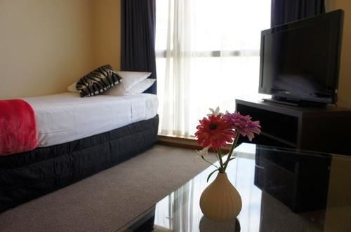 Riccarton Mall Motel 4*
