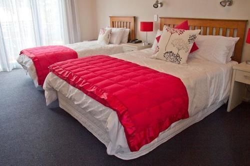 Addington Court Motel 4*
