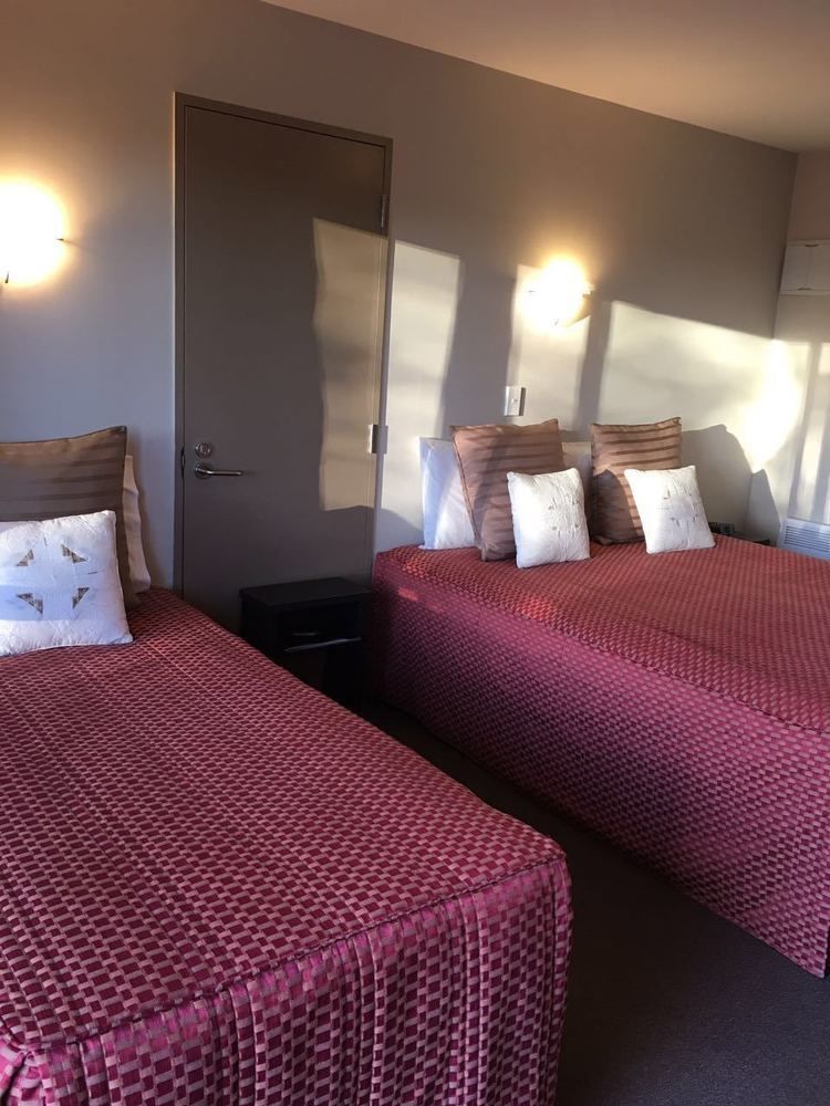 Cranford Oak Motel 4*