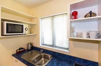 Riccarton Mall 4* Christchurch
