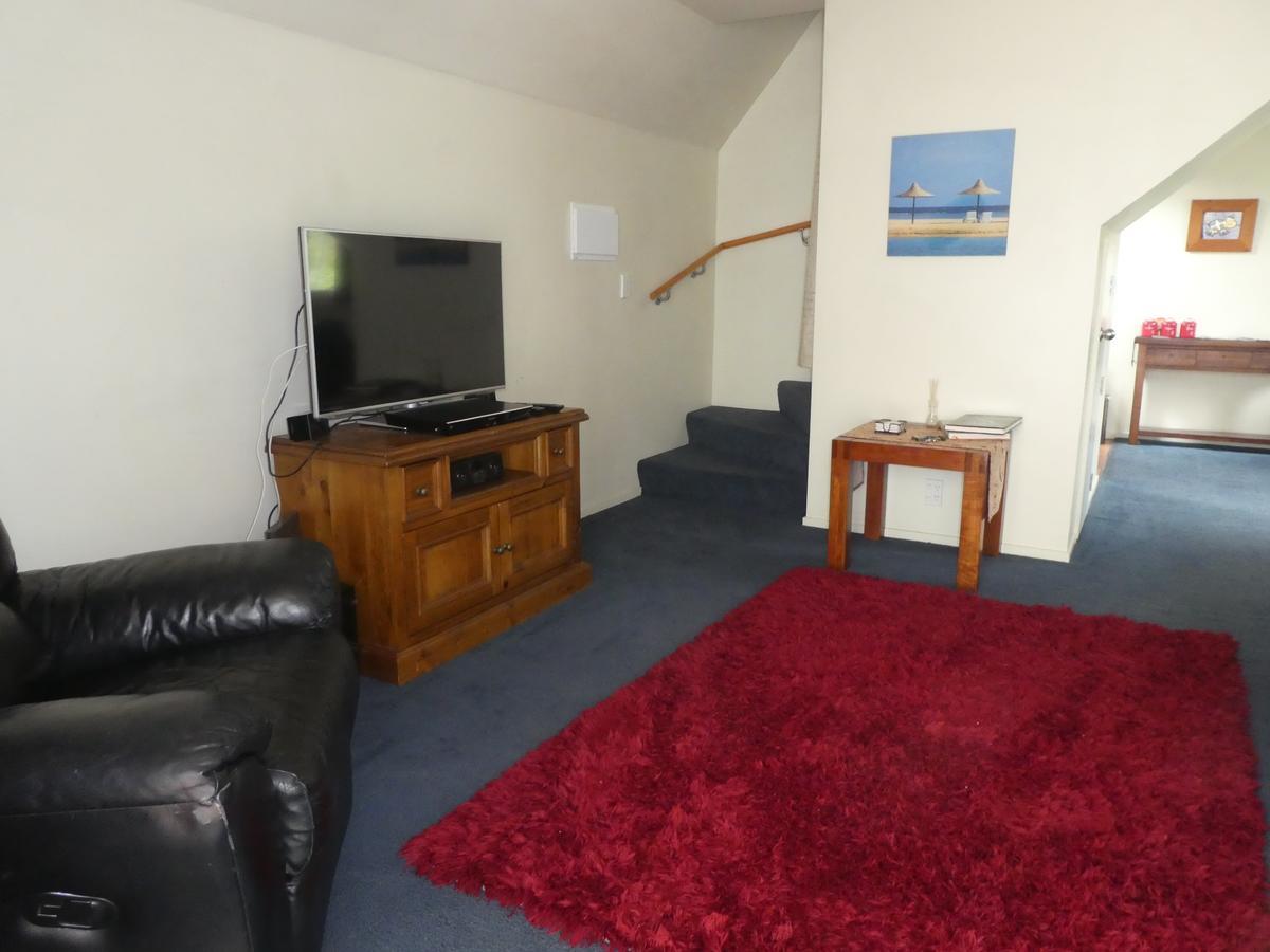 Apartment Townhouse Near Town *