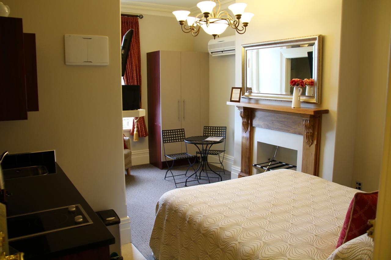 Merivale Manor Hotel 4*