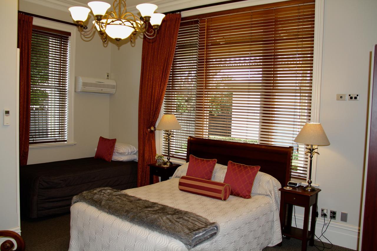 Merivale Manor
