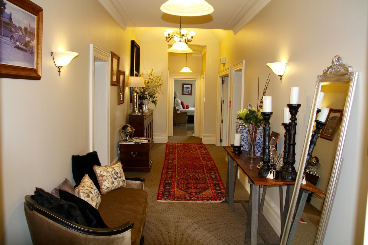 Merivale Manor 4*