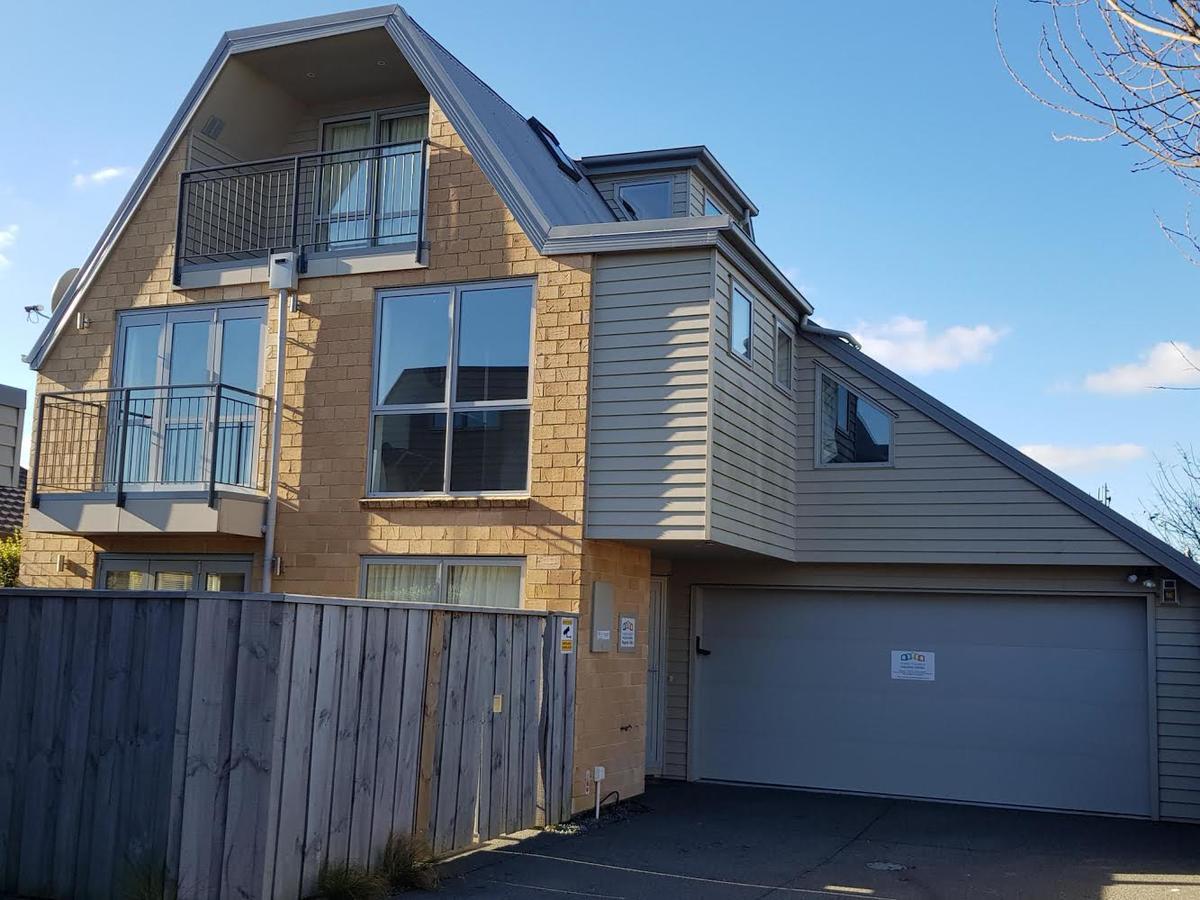 Holiday home Regents 94B - Christchurch Holiday Homes Christchurch