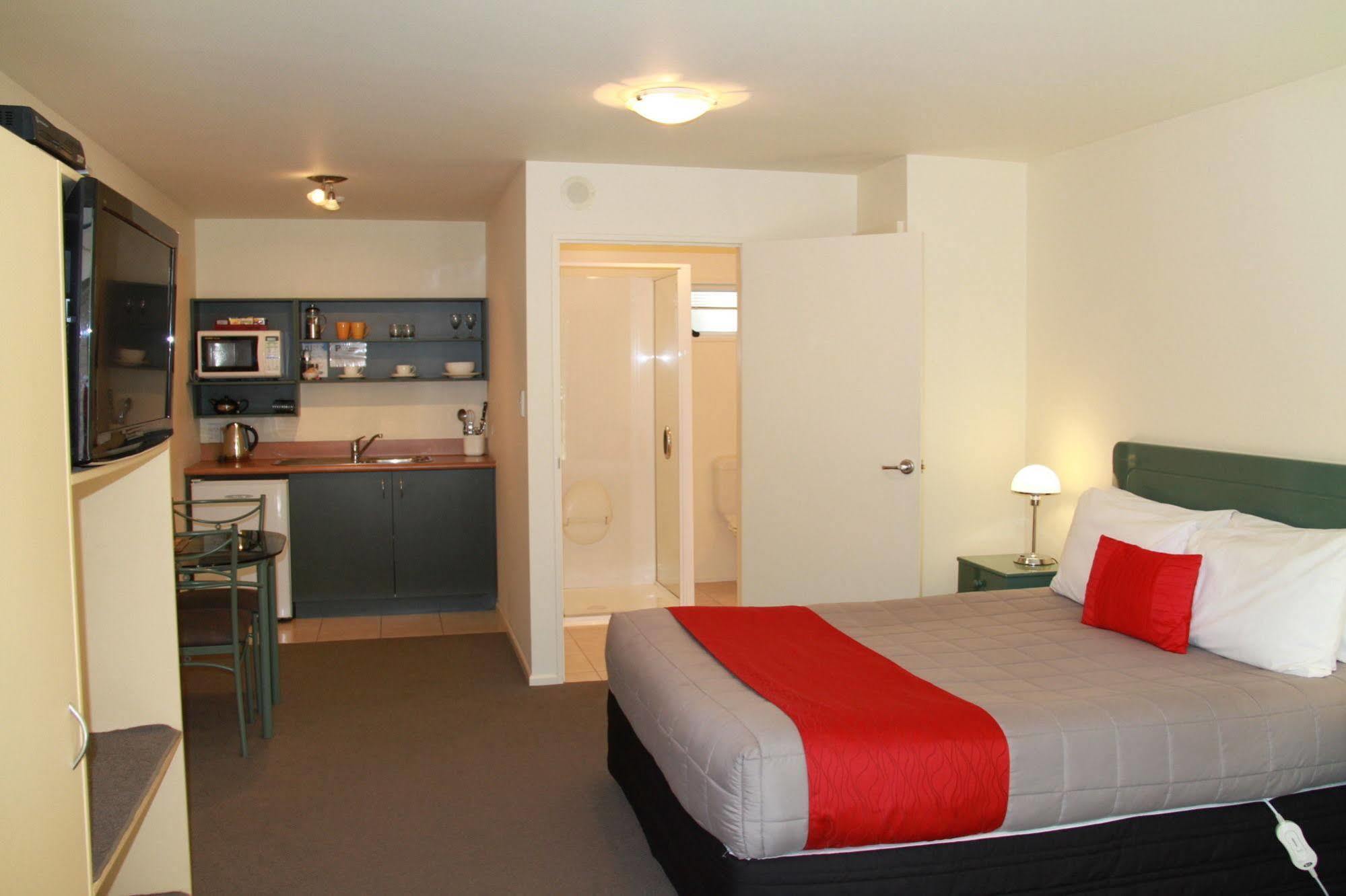 The Milano Motel