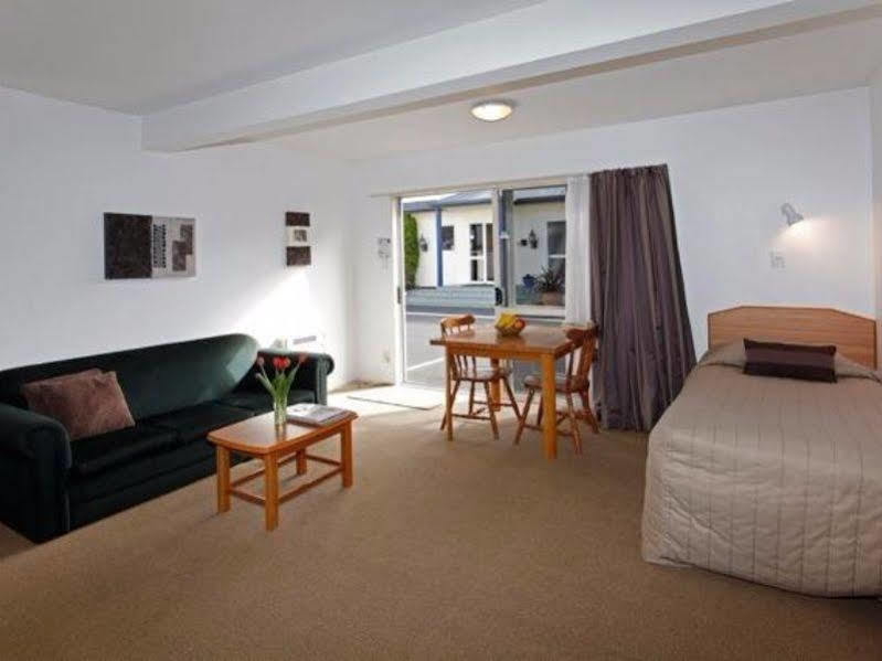 Casino Court Motor 4*