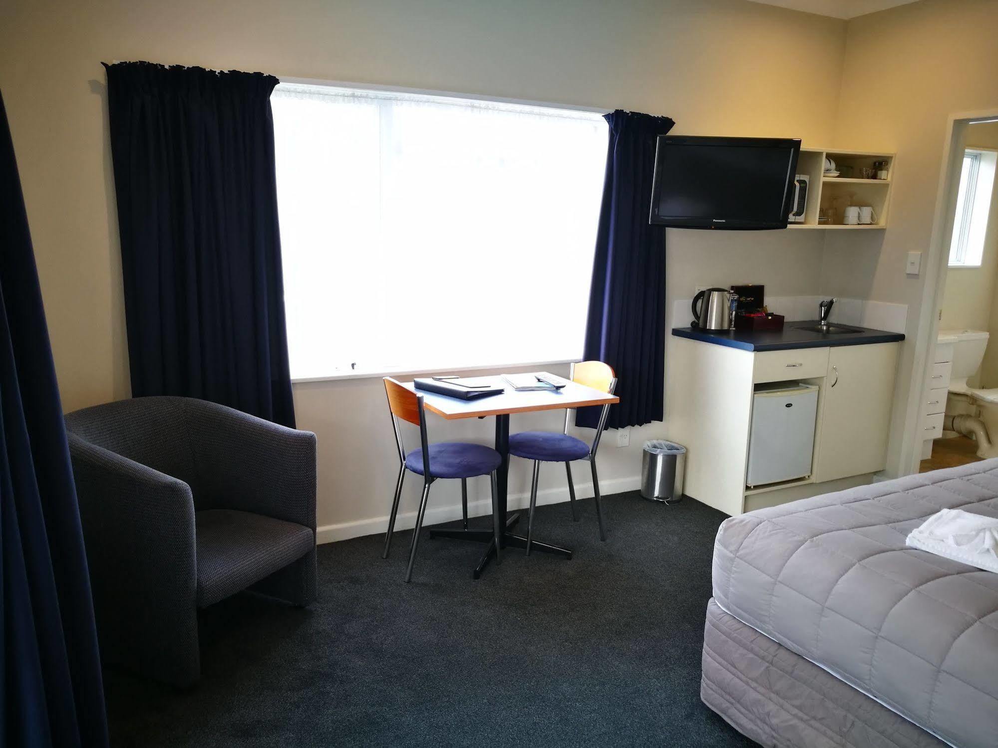 Motel Airport Birches 4*