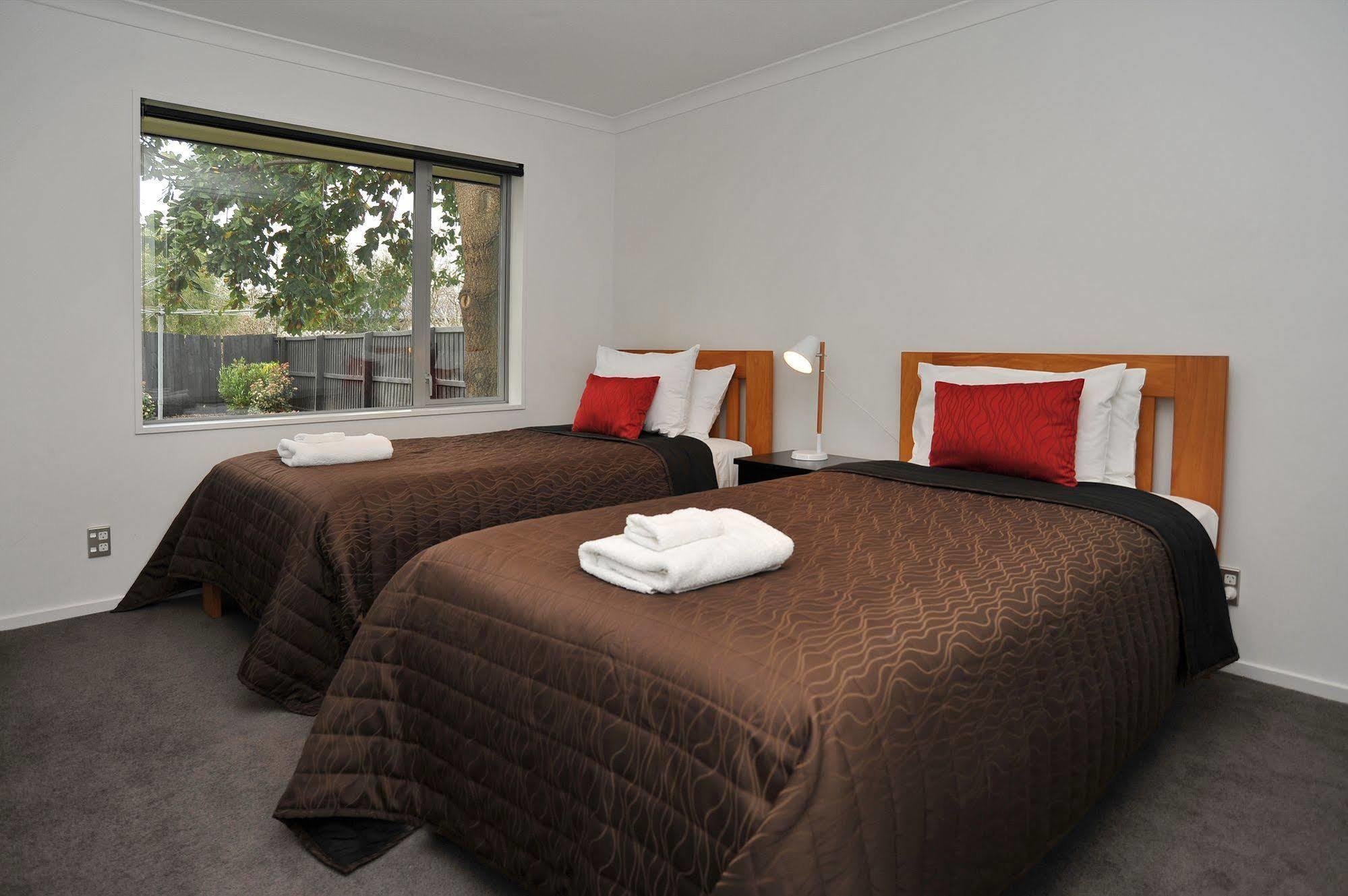 Holiday home Ilam Villa - Christchurch Holiday Homes *